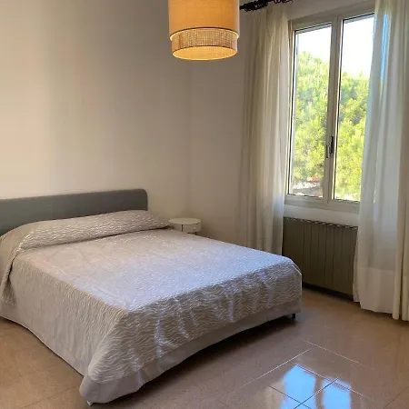 Casa Enza: A Un Passo Dal Mare. Lägenhet