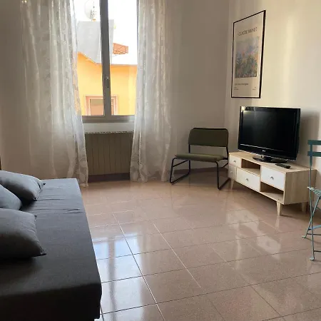 Casa Enza: A Un Passo Dal Mare. Bordighera