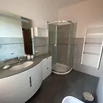 Lägenhet Casa Enza: A Un Passo Dal Mare.