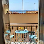 Casa Enza: A Un Passo Dal Mare.