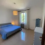 Casa Enza: A Un Passo Dal Mare. Lägenhet