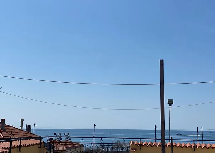 Casa Enza: A Un Passo Dal Mare.