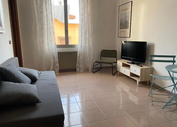 Casa Enza: A Un Passo Dal Mare. Bordighera